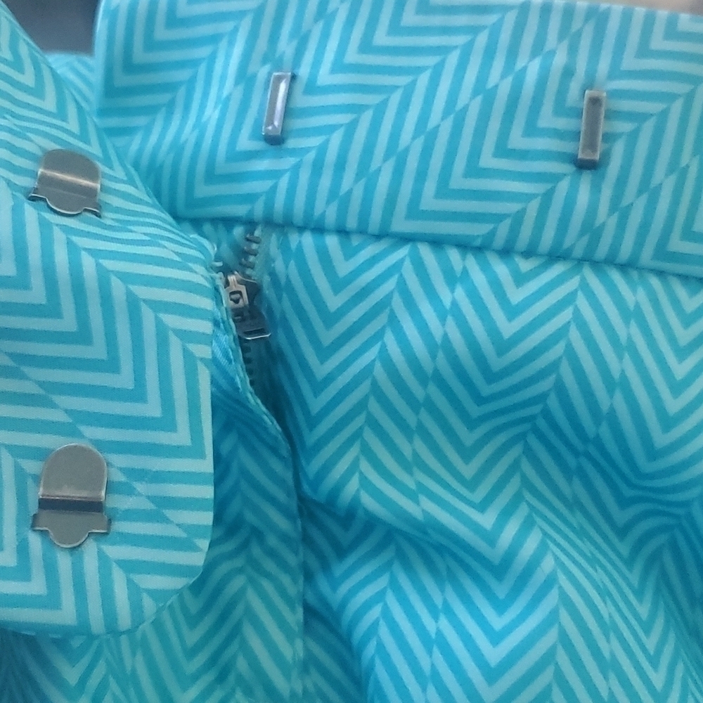 Ladies Teal/Turquoise Puma Golf Shorts Sz 4 - Picture 6 of 6